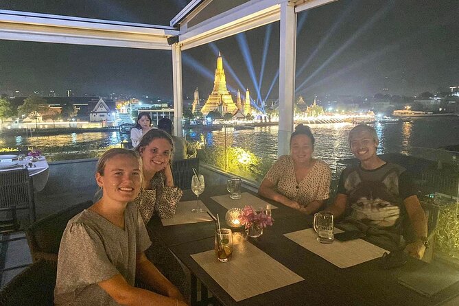 Bangkok Night Bike Tour -Hotel-pickup & Dinner - What guide J adds to the experience