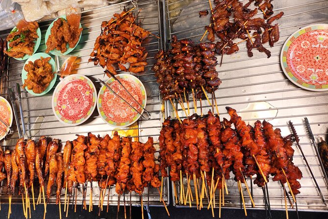 Bangkok Night Eats by Tuk Tuk - Hotel-pickup & Dinner - Banthat Thong Road, from auto parts to night food
