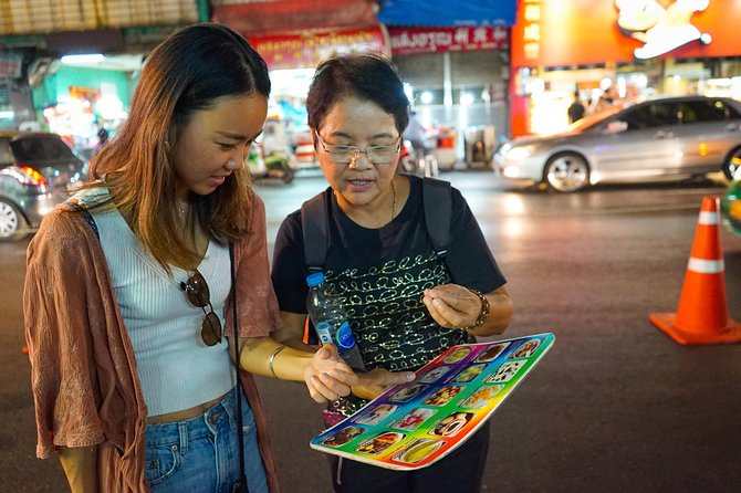 Bangkok Night Michelin Foodie Tour in Chinatown with 15+ tastings - Dim sum, BBQ pork, and custard buns