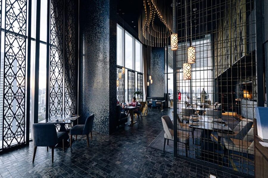 Bangkok: Nimitr Rooftop by 137 Pillars - Why the small group limit matters