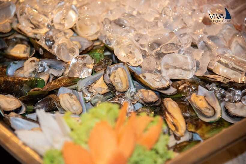 Bangkok: Noah 6 Stars Luxury Chaophraya River Dinner Cruise - Is $35 good value?