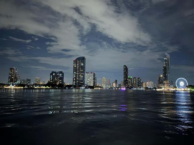 Bangkok: Opulence Luxury River Dinner Cruise - The practical value of the $57 ticket