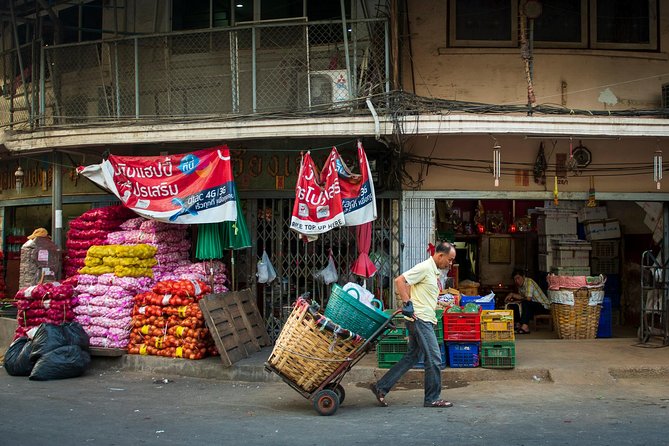 Bangkok Photography Masterclass - Private Photography Lesson - Wat Arun and the Giant Swing for architectural practice
