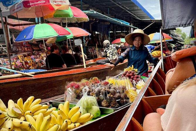 Bangkok: Private Floating Market and Train Market - The return to Bangkok and MBK Center