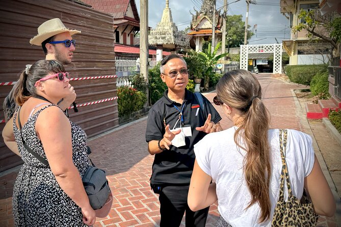 Bangkok Private Guide In and Around - Chatuchak Weekend Market and Chinatown