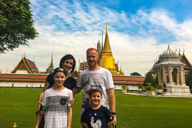 Bangkok Private & Personalised Experience with a Local (2-8hrs) - Street food, drinks, and local advice