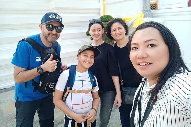 Bangkok Private Walking Tour with A Pro Guide (Tour Car Option) - A private Bangkok route instead of a fixed checklist