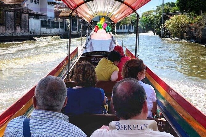 Bangkok Private Walking Tour with A Pro Guide (Tour Car Option) - Walking or private car: what the tour car option changes