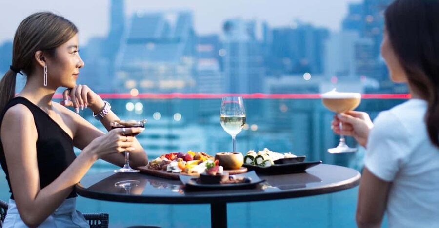 Bangkok: RedSquare Rooftop Bar at Novotel Sukhumvit 4 - What 90 minutes actually includes