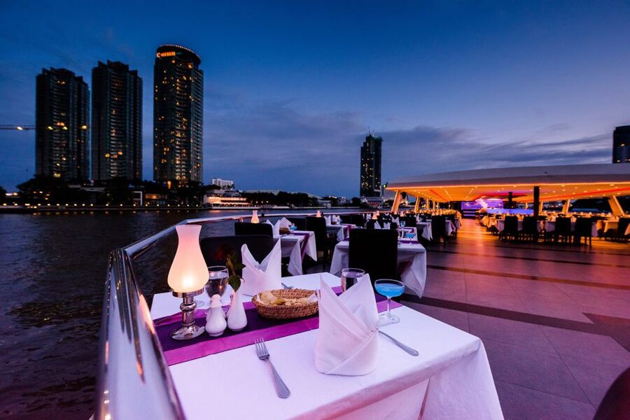 Bangkok: River Dinner Cruise on the Chao Phraya Princess - Who will enjoy this cruise most?
