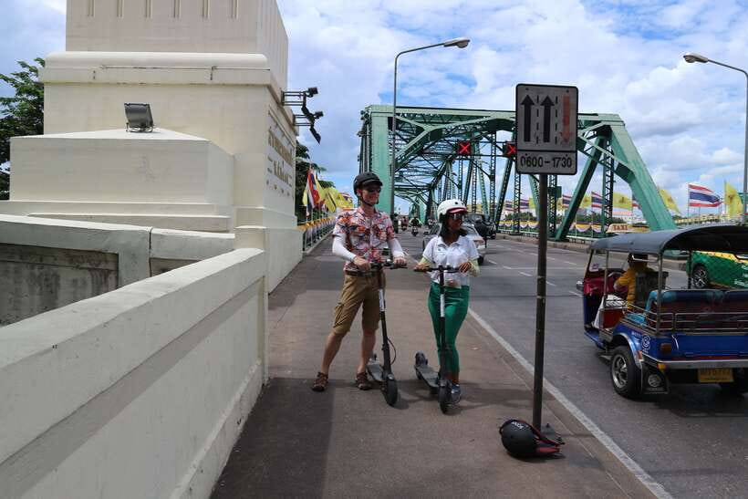 Bangkok: Riverside E-Scooter Adventure with StreetFood Snack - Talat Noi and the ride back