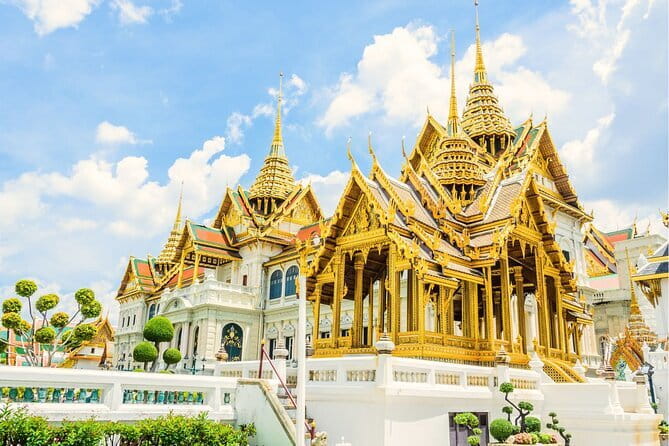 Bangkok: Rooftops, Clubs & Go Gos-Soi Cowboy, Nana Plaza, Soi 11 - Spectrum Lounge and Bar at Hyatt Regency