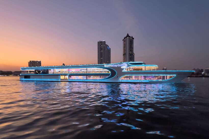 Bangkok: Royal Galaxy Dinner Cruise with Siam Fantasy Show - Practical ways to make the night easier