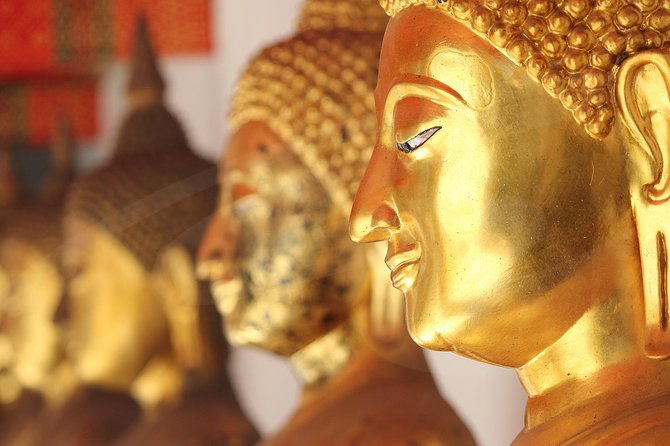 Bangkok Royal Road - Top 3 Major Monuments (Grand Palace, Wat Pho, Wat arun) - Wat Phra Kaew and the Emerald Buddha