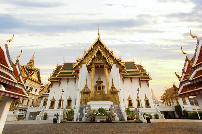 Bangkok's Best: City Highlights & Floating Market Private Tour - Why this private Bangkok route works