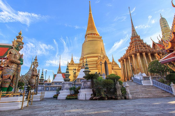 Bangkok's Grand Palace Complex and Wat Phra Kaew Tour - The dress code is strict