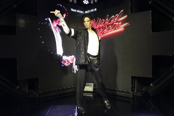 Bangkok Sea Life + Madame Tussauds Entrance Tickets - Transport and timing choices