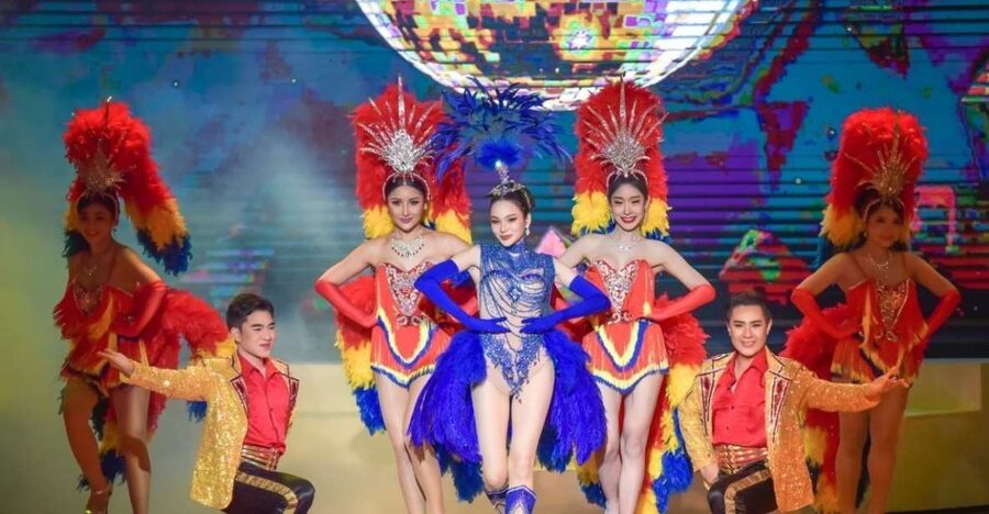 Bangkok: Skip-the-Line Golden Dome Cabaret Show Tickets - Sixty Minutes of Costumes, Music, and Dance
