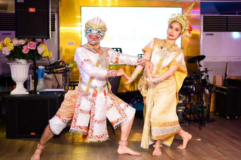 Bangkok: Smile Riverside Dinner Cruise - Key points to know before you book