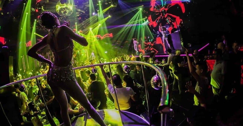 Bangkok: Soi Cowboy, Nana, Soi 11, Rooftops, Clubs & Go Go’s - Aces and Levels: where the energy peaks