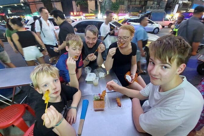 Bangkok : Sunset Food tour by Tuk Tuk boat with big Buddha view - Talat Phlu, trains, and the long food stop