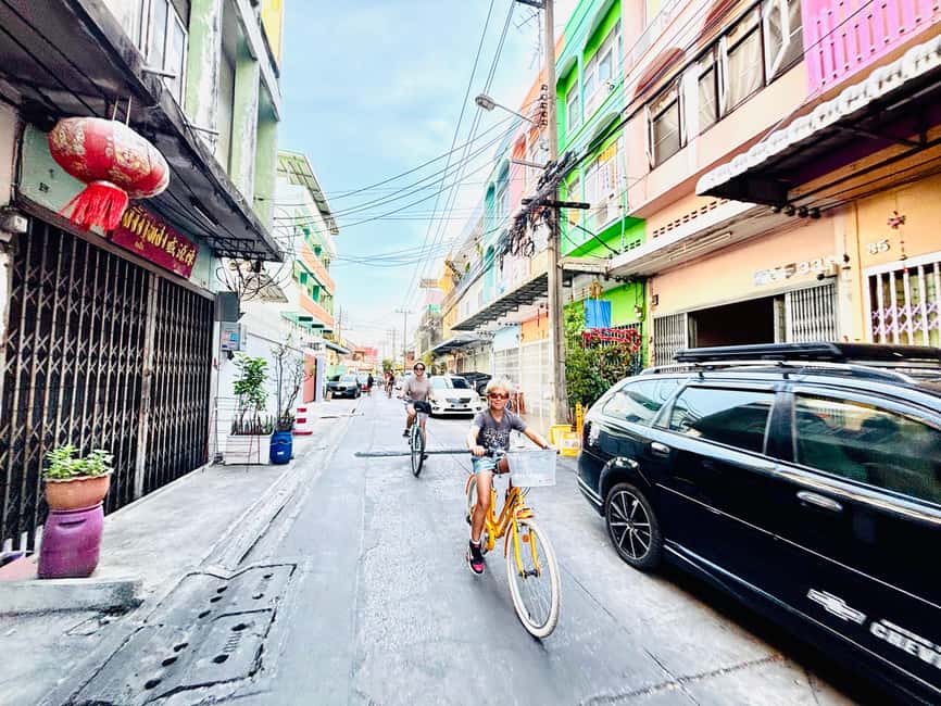 Bangkok: Temples, Canals & Local Life Bike Tour - Canals, wooden homes, and the quieter side of Bangkok