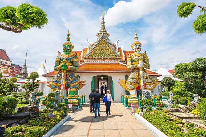 Bangkok Temples Tour at Wat Arun, Wat Phoa and Wat Saket - Wat Arun by riverboat