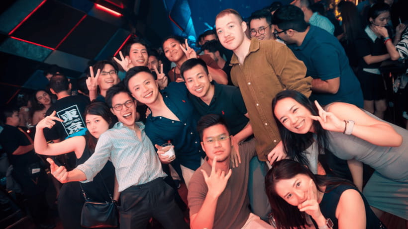 Bangkok: The Speakeasy, Rooftop & Iconic Venues Pub Crawl - The Pit Stop and the taste of Thai nightlife