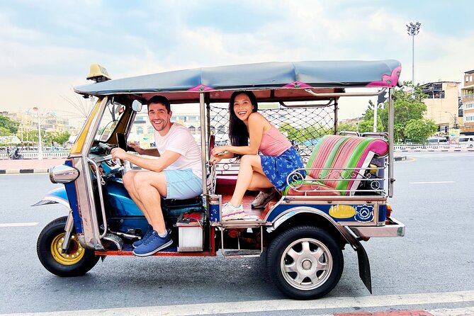 Bangkok Thrilling Tuk Tuk Tour (Private & All-Inclusive) - Why an evening tuk-tuk tour works well in Bangkok