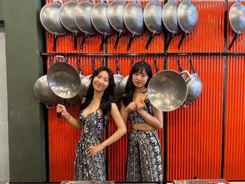 Bangkok: Tingly Thai Cooking School Half-Day Cooking Class - A friendly choice for solo visitors and families