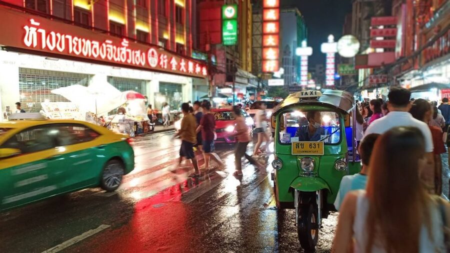 Bangkok: Travstore Original Bangkok Discovery Tour - The second river ride and the climb at Wat Saket