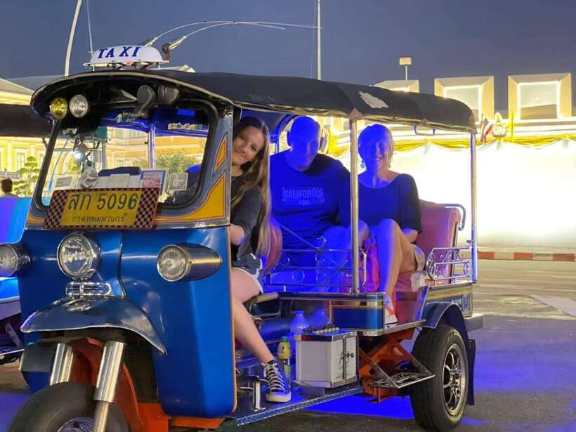 Bangkok Tuk-Tuk by Night with Chinatown Street Food Meal - Why Bangkok after dark works so well