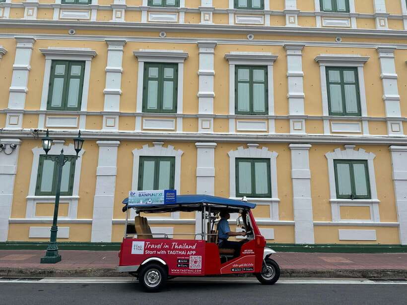 Bangkok: Tuk Tuk Day Pass App & Boat Chao Phraya River - Morning in Old Town: temples, canals, and short tuk tuk hops