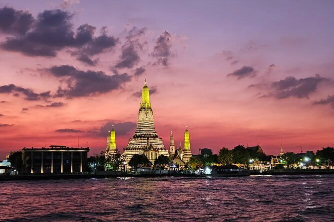 Bangkok TUK TUK Twilight Cultures Market and Food Taste - A three-hour introduction to Bangkok after sunset