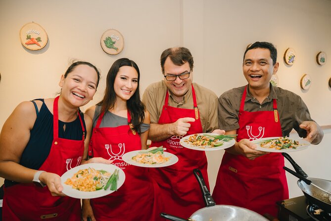 Bangkok Udomsuk Thai Cooking Class with local market tour - Key details before you book