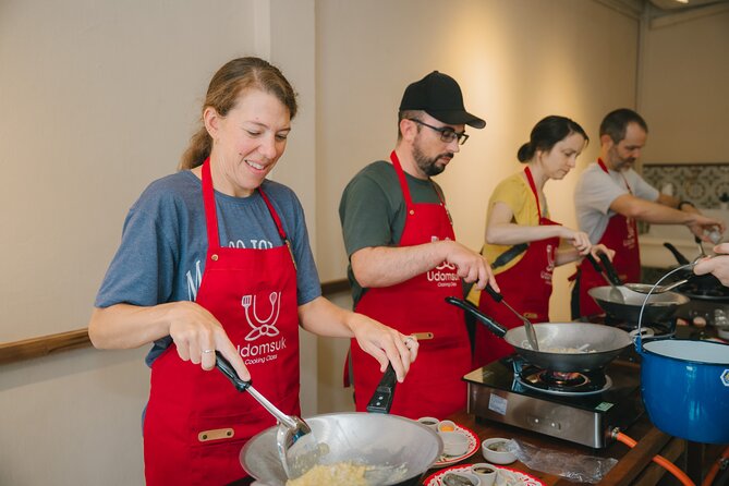 Bangkok Udomsuk Thai Cooking Class with local market tour - Sitting down to eat what you made