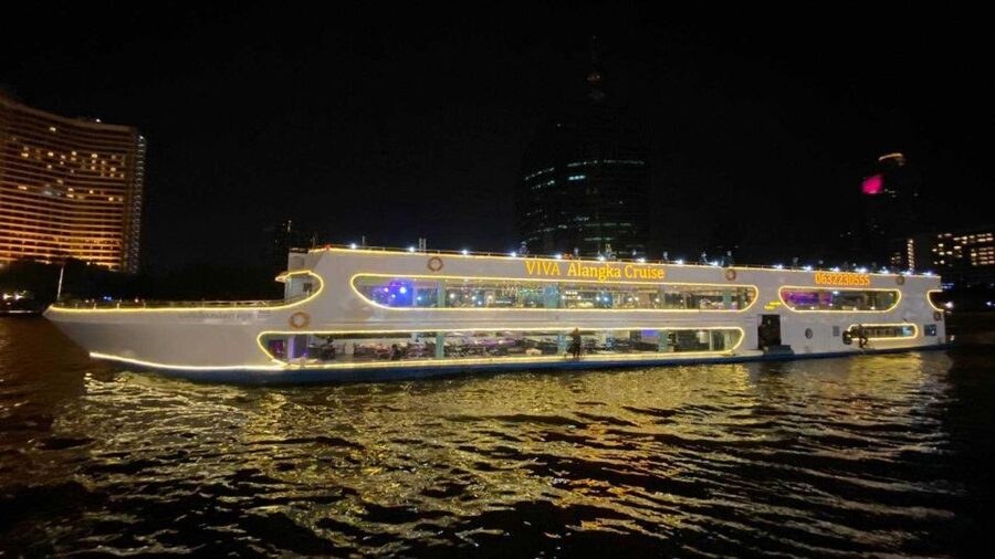 Bangkok: Viva Alangka Chao Phraya Dinner Cruise - Who should book this cruise?