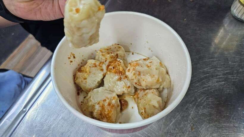 Bangkok Walking Tour : Mouthwatering Journey Food Tour - The food: from dumplings to Thai curry