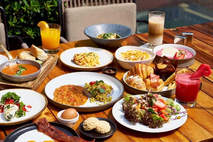 Bangkok: Weekend Breakfast Buffet at W Bangkok - Mimosas and the Coco latte