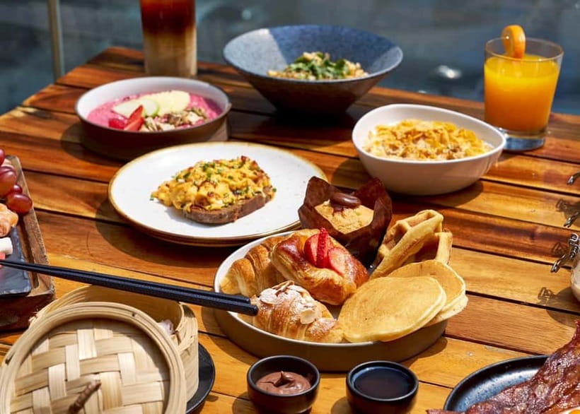 Bangkok: Weekend Breakfast Buffet at W Bangkok - Who will enjoy this most