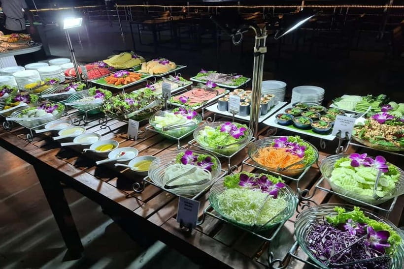 Bangkok: White Orchid Chao Phraya Cruise Free Flow Beer - Dinner: international buffet with practical limits
