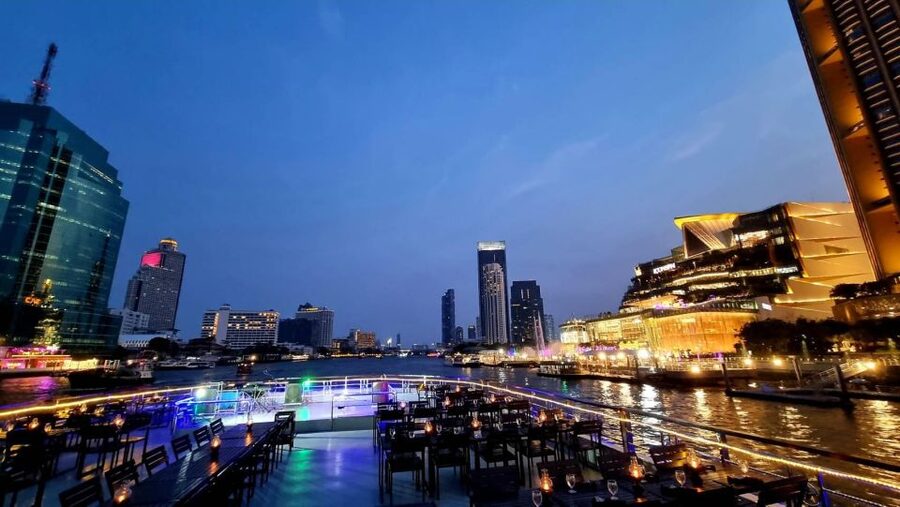 Bangkok: White Orchid Chao Phraya Dinner Cruise - Useful planning details for the evening