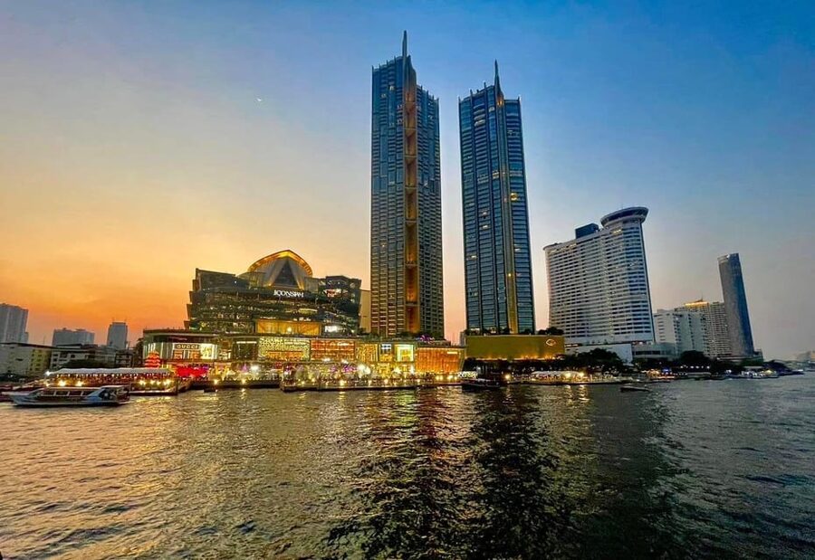 Bangkok with a Private Car and Driver Customizable Tours - Six hours from Wat Arun to Chinatown