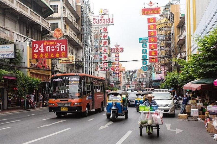 Bangkok with a Private Car and Driver Customizable Tours - Eight hours for Bangkok’s major sights