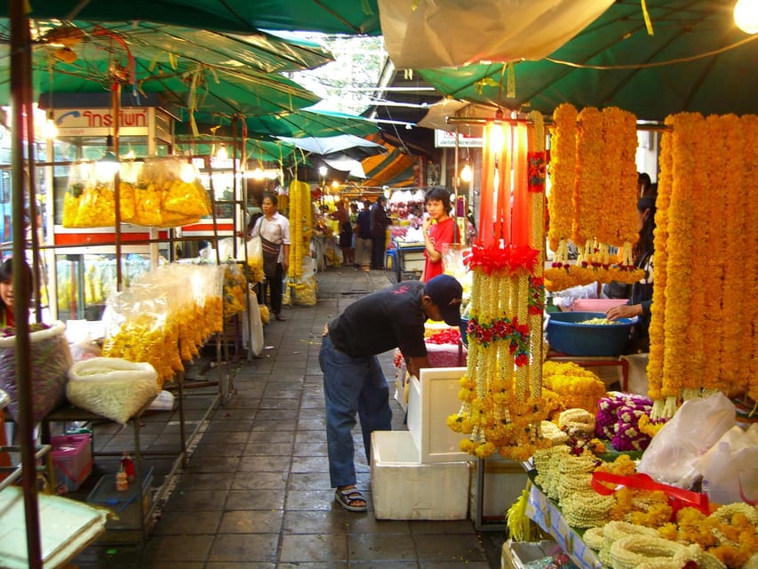 Bangkok with a Private Car and Driver Customizable Tours - Pickup rules, vehicle size, and communication