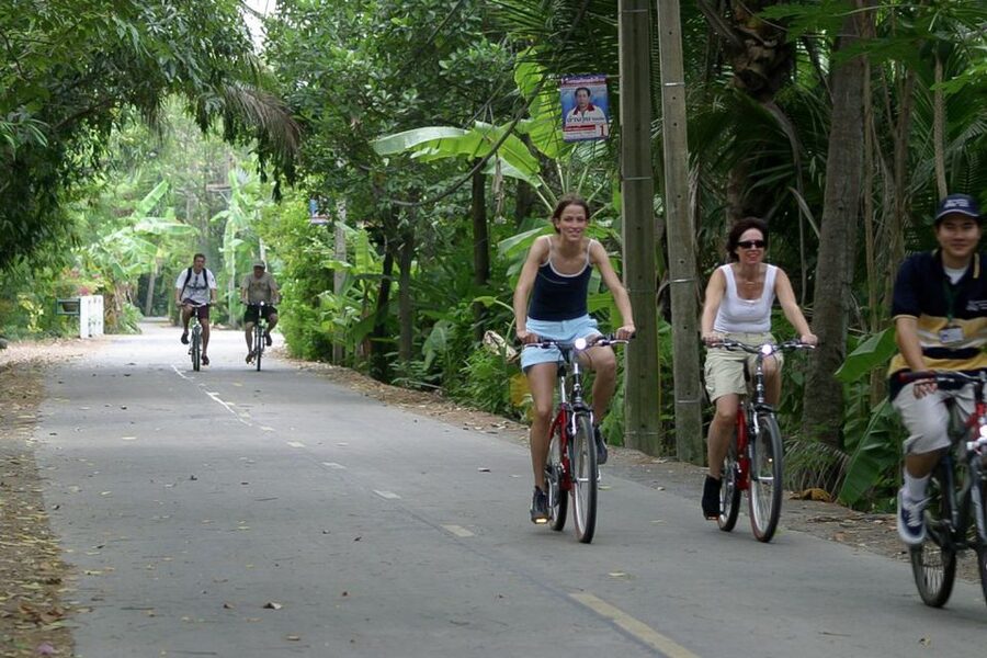 Colors Of Bangkok: 4-Hour Small Group Bike Tour - Muay Thai at a local gym