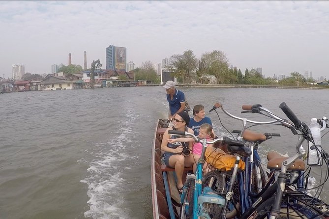 Colors of Bangkok Private tour - Arriving at Lat Pho Park and Bang Krachao