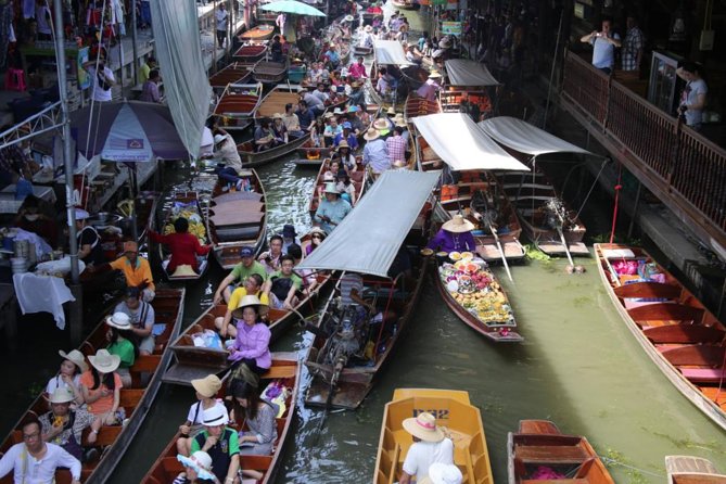 Colors of Damnoen Saduak from Bangkok - Damnoen Saduak by long-tail boat