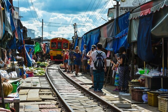 Damnoen Saduak Floating Market & Maeklong Market Tour frm Bangkok - Is $25 a fair price?