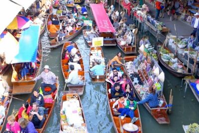 Damnoen Saduak Floating Market & Paddle Boat Adventure